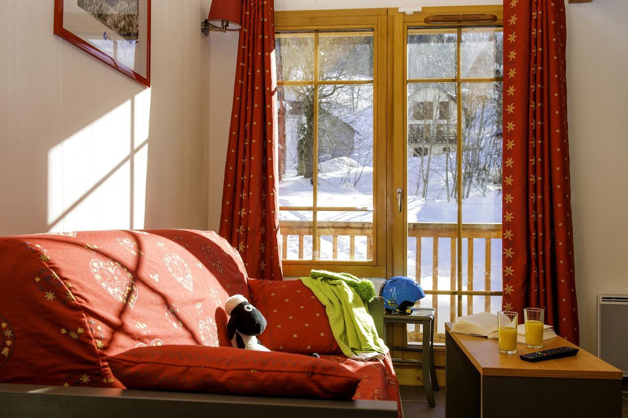 Goelia Les Chalets De Belledonne Saint-Colomban-des-Villards エクステリア 写真